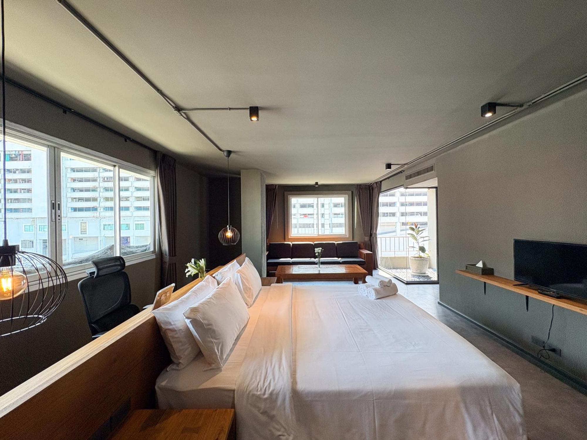 Centric Place Hotel Bangkok Exterior foto